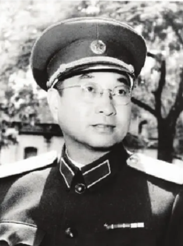 【HEF黨建小課堂100講】第四十八講：陳賡抓陳賡，“你信不信？國民黨的作戰(zhàn)廳長給我們送情報”(圖5)