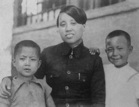 【HEF黨建小課堂100講】第六十四講：可愛的中國您看到了嗎？您犧牲前在監牢里的憧憬，都實現了！(圖7)