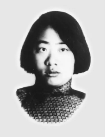 【HEF黨建小課堂100講】第九十四講:兩枚銅元,被她磨成了雞心狀,還鐫刻上“永是勇士”……(圖2) 【HEF黨建小課堂100講】第九十四講:兩枚銅元,被她磨成了雞心狀,還鐫刻上“永是勇士”……(圖2)