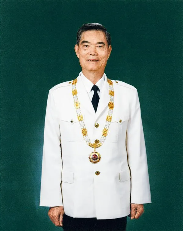 【HEF黨建小課堂之人物篇】新中國成立后規模最大的海戰!這位英雄彈片擊穿顱骨仍繼續戰斗(圖2) 圖片