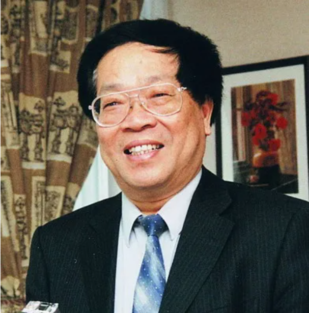 【HEF黨建小課堂之人物篇】從僅有初中文化到全國勞模,他用130多項創新,改寫了無數碼頭工人的命運(圖8) 圖片