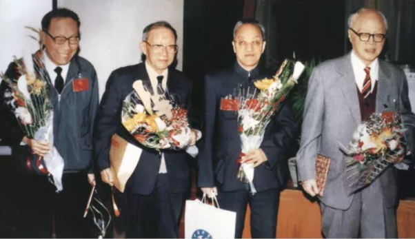 【HEF黨建小課堂之人物篇】他們當(dāng)晚的談話,翻開(kāi)了中國(guó)科技發(fā)展史上的重要一頁(yè)……(圖2) 圖片