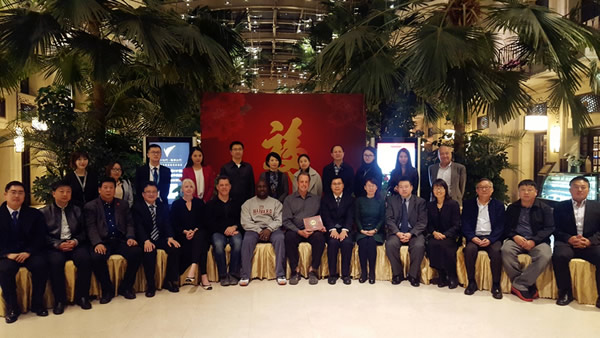 美國拉斯維加斯市市長一行訪華 出席中美政企代表團(tuán)交流會(圖1) 美國拉斯維加斯市市長一行訪華 出席中美政企代表團(tuán)交流會(圖1)