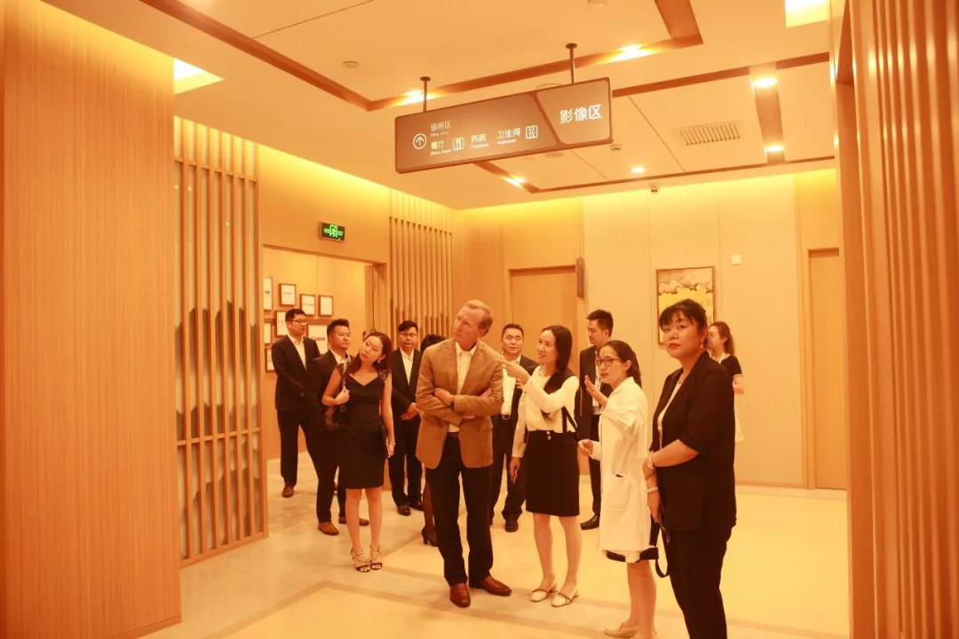 聯合會助力電子城集團牽手亞美咨詢，簽約中美跨國科技服務平臺(圖4)