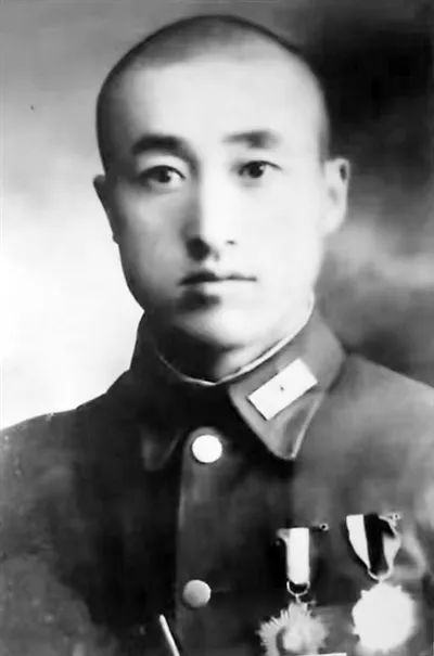 銘記歷史 緬懷先烈 | 馬登云：在擔架上指揮戰斗(圖2)