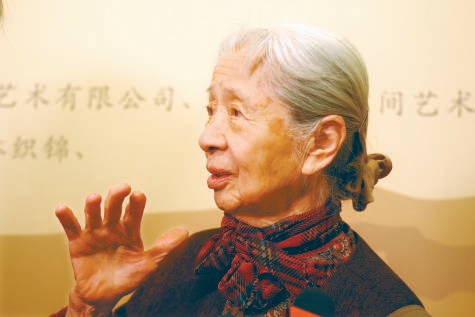 先鋒模范 | “花開敦煌”——從藝八十年藝術與設計展亮相工藝美術館 常沙娜：創新要落在我們的根上(圖2)